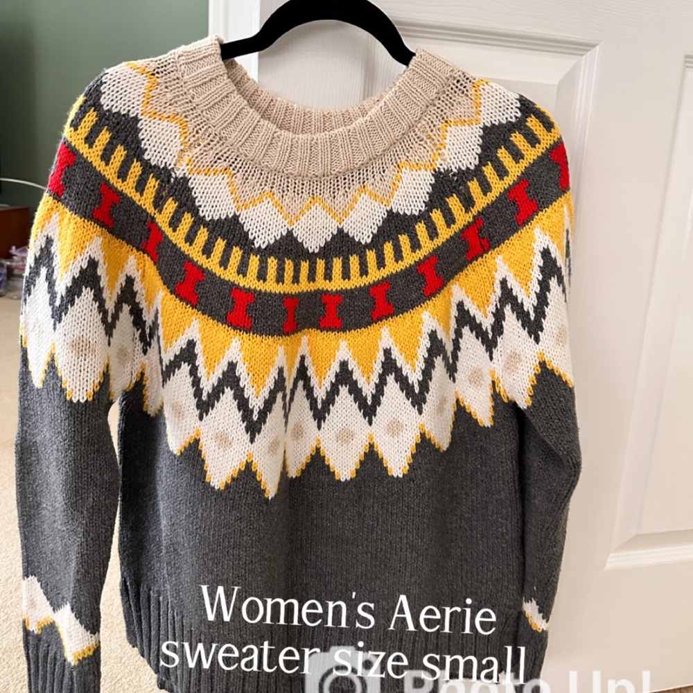 Aerie Women's Gray and Yellow Fairisle Patterned Sweater